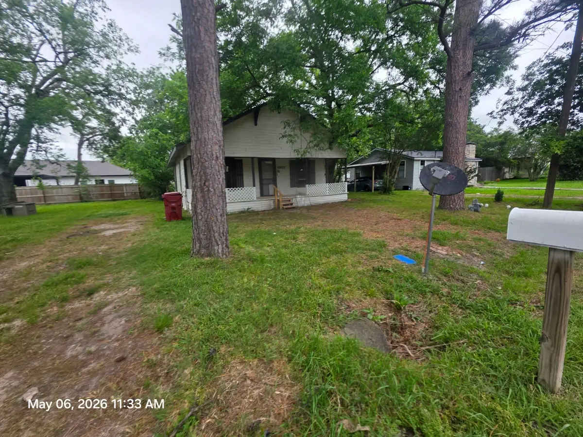 1903 N Main Street, Bonham, TX 75418 - #1