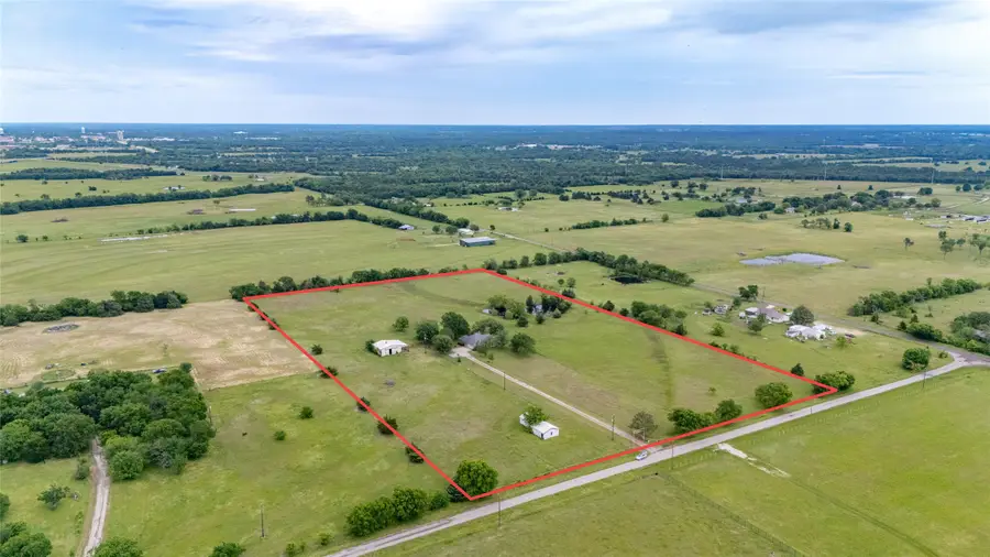 3677 County Road 4424, Commerce, TX 75428 - #3