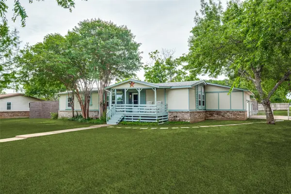301 Darrell Road, Roanoke, TX 76262