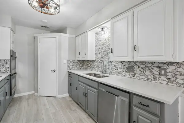6744 Starnes Road, North Richland Hills, TX 76182