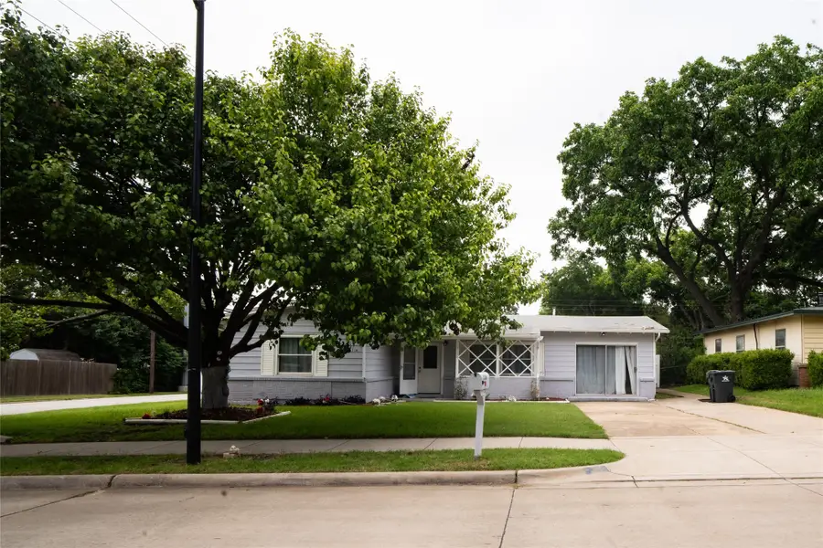 2136 Ridgeway Street, Arlington, TX 76010 - #2