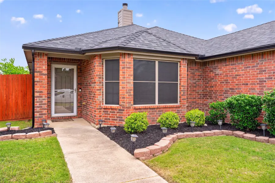 7315 Fossil Creek Drive, Arlington, TX 76002 - #2