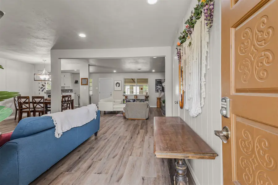 6016 Wedgmont Circle N, Fort Worth, TX 76133 - #3
