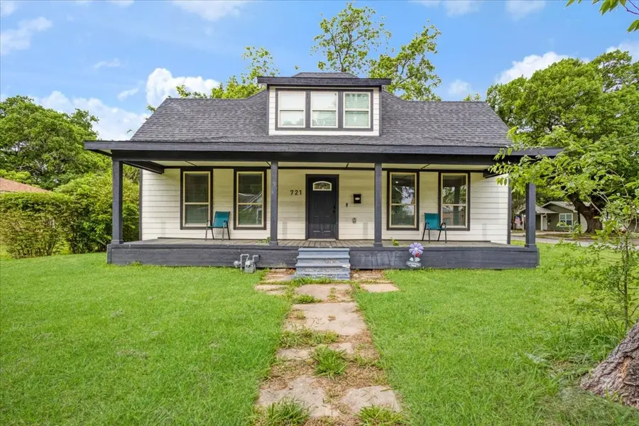 721 Maple Street, Bonham, TX 75418 - #2