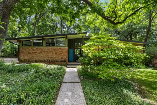 989 N Rustic Circle, Dallas, TX 75218