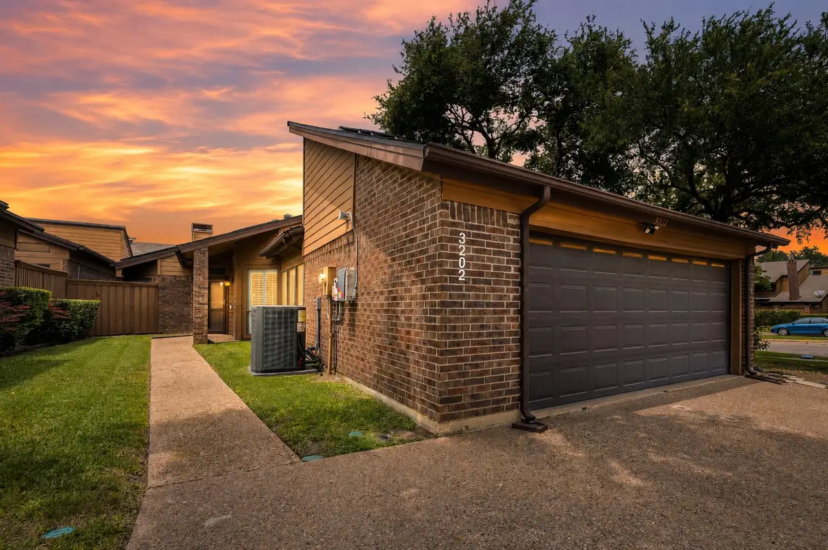 3202 Silent Oak, Farmers Branch, TX 75234 - #1
