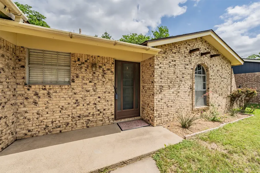 733 Bluebonnet Drive, Hurst, TX 76053 - #3