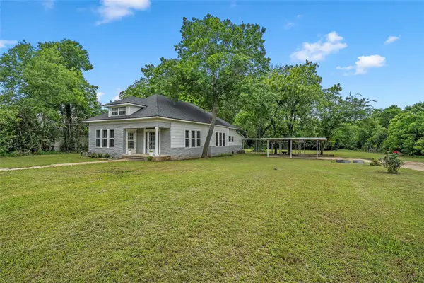 402 N Bordon Street, Lorena, TX 76655
