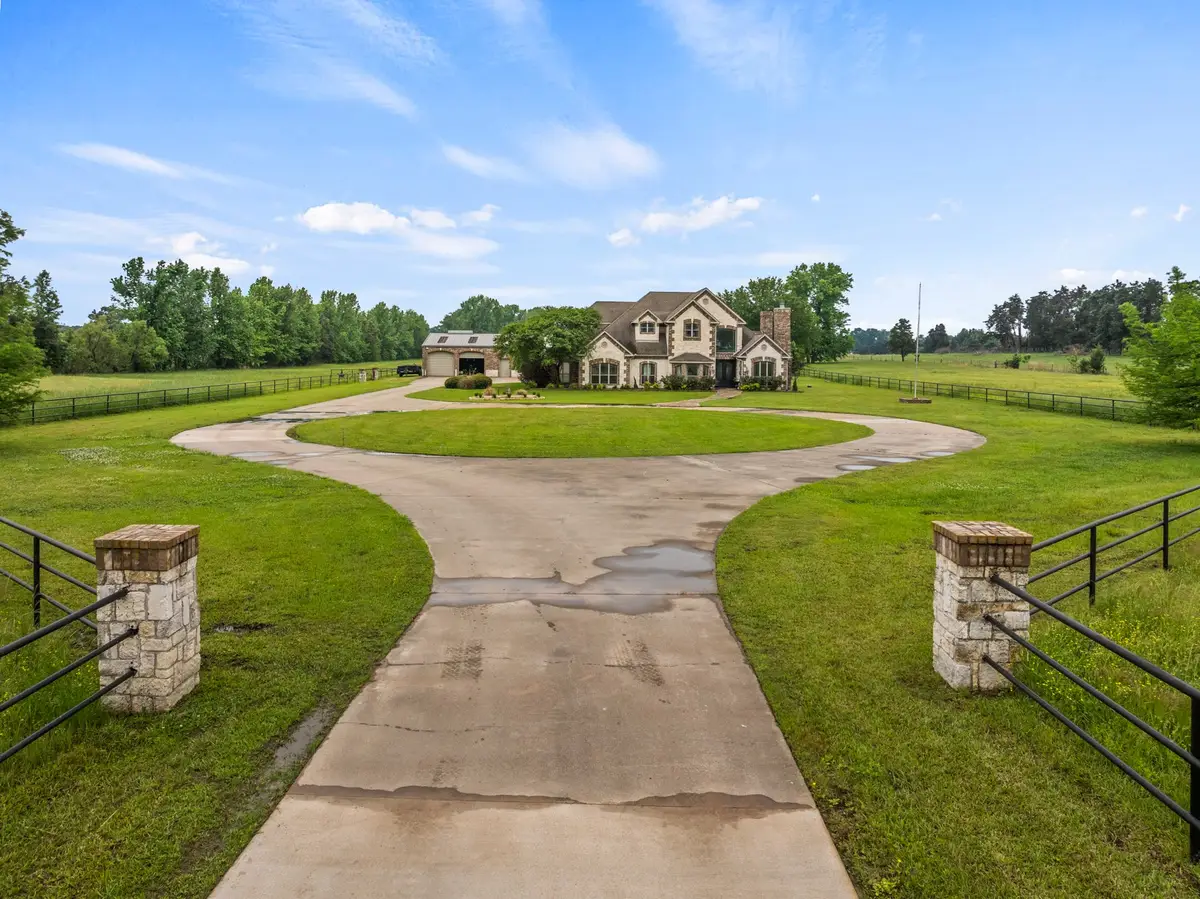 2320 W State Hwy 11, Pittsburg, TX 75686 - #1