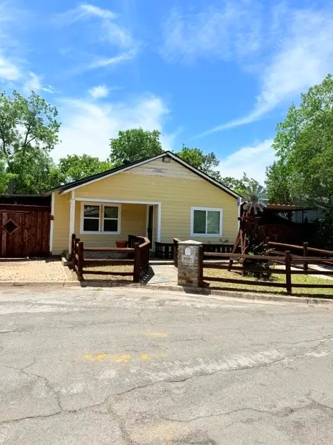 3028 Carnation Avenue, Fort Worth, TX 76111 - #1