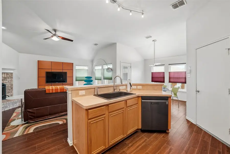 204 Victoria Drive, Royse City, TX 75189 - #3