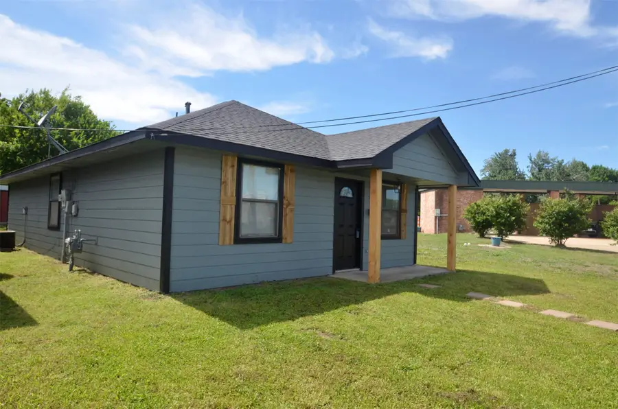505 15th Street, Honey Grove, TX 75446 - #2