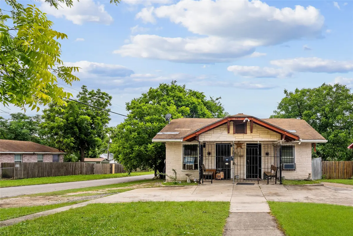 2431 Britton Drive, Dallas, TX 75216 - #1