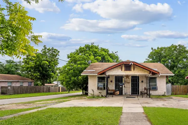 2431 Britton Drive, Dallas, TX 75216