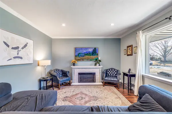 2819 Hollandale Lane, Farmers Branch, TX 75234