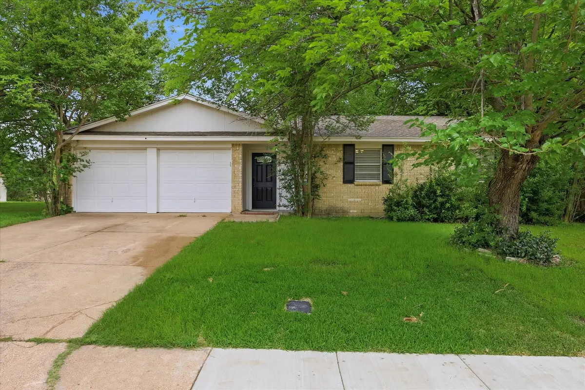 909 Bennett Street, Cedar Hill, TX 75104 - #1