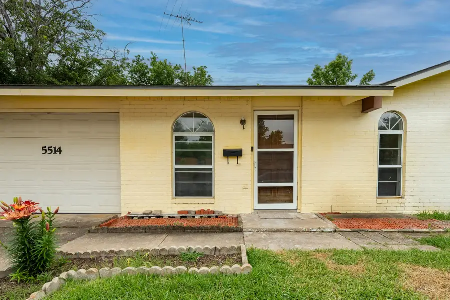 5514 Laredo Lane, Garland, TX 75043 - #2
