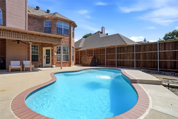 1113 Hunters Creek Drive, Carrollton, TX 75007
