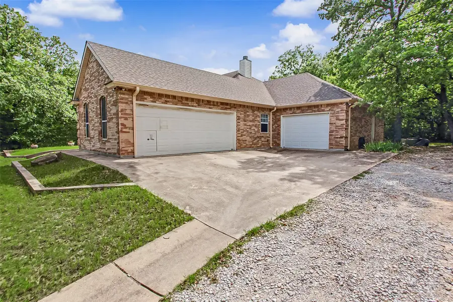 1984 Sunflower Road, Paradise, TX 76073 - #2