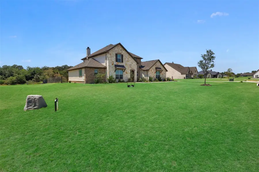 154 Chester Road, Springtown, TX 76082 - #3