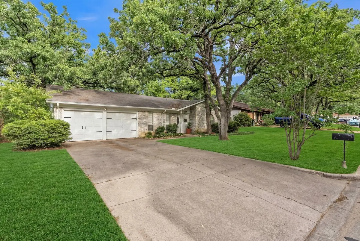 2908 Nancy Circle, Arlington, TX 76013 - #1