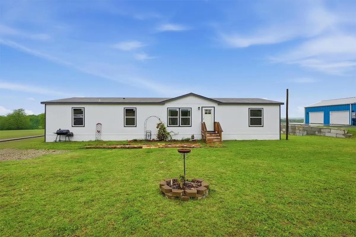 587 Kentucky Town Road, Whitewright, TX 75491 - #1
