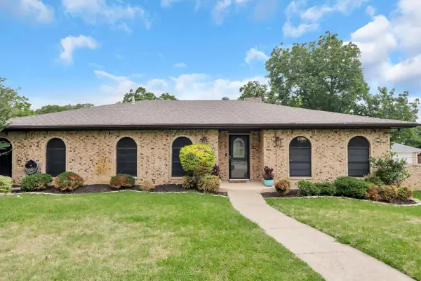 1414 British Boulevard, Grand Prairie, TX 75050
