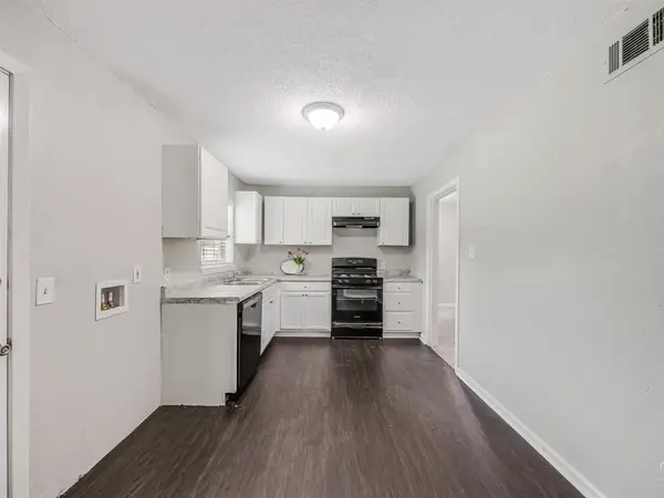 3211 Gus Thomasson Road, Dallas, TX 75228