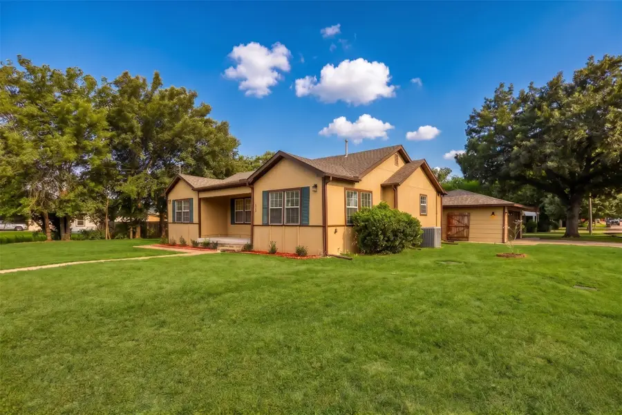 320 N 4th Street, Princeton, TX 75407 - #2