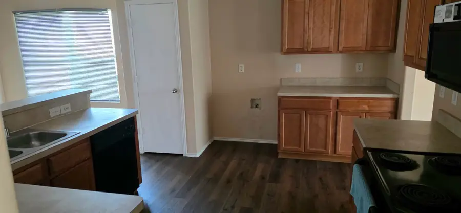 104 Idlewheat Lane, Dallas, TX 75241 - #3