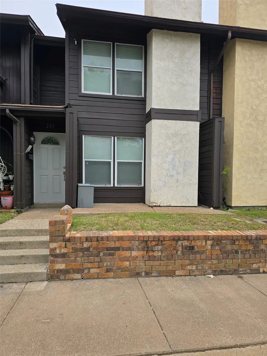 240 Rolling Hills Place, Lancaster, TX 75146 - #2