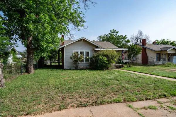 1015 E Reynolds Street, Stamford, TX 79553