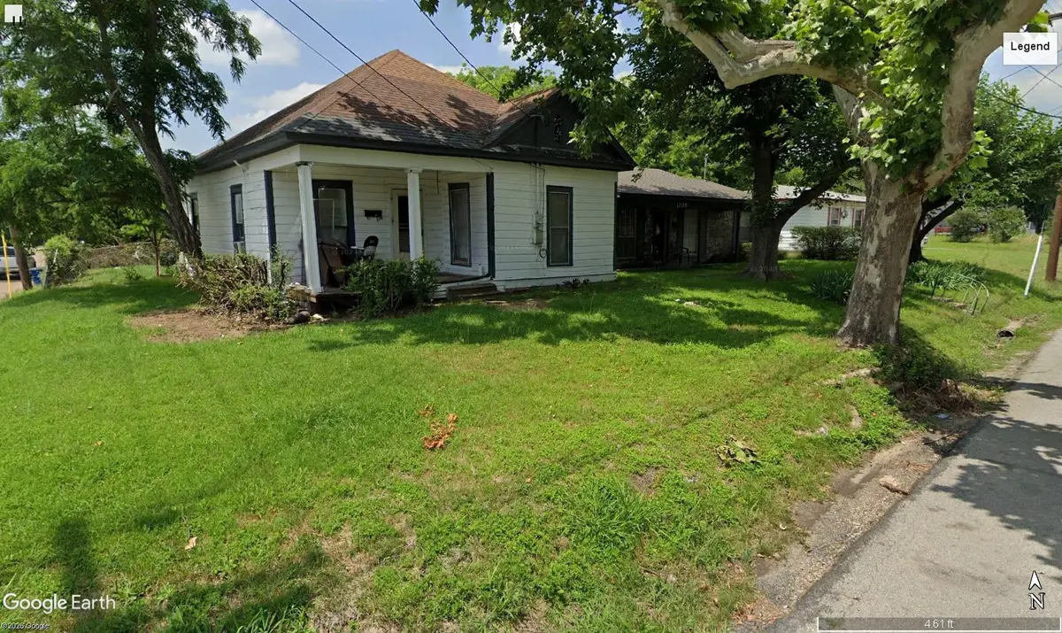 1210 W Brown Street, Ennis, TX 75119 - #1