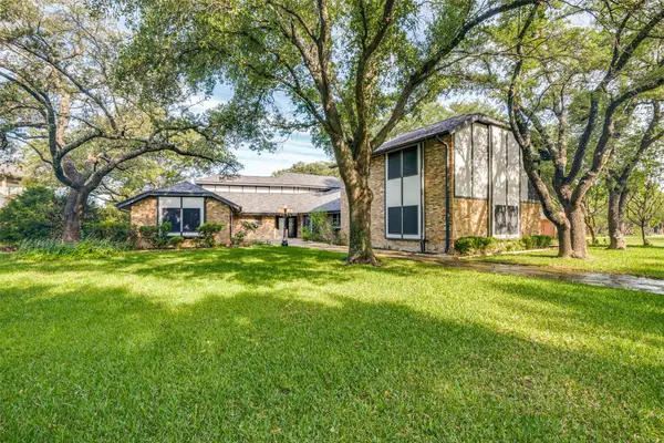 9 Stillwaters Drive, Heath, TX 75032