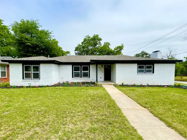 6825 Jewell Avenue, Fort Worth, TX 76112