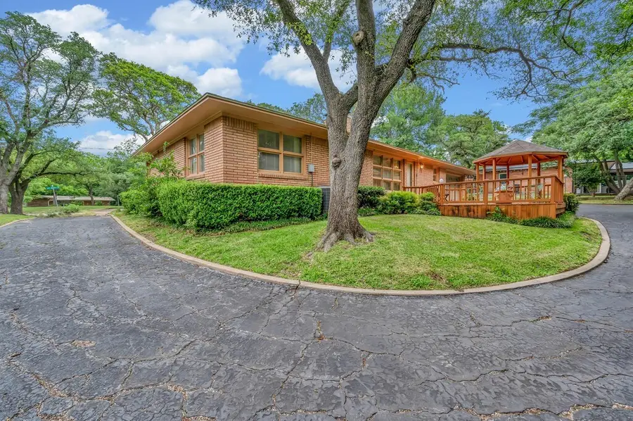 7808 Delhi Road, Woodway, TX 76712 - #3