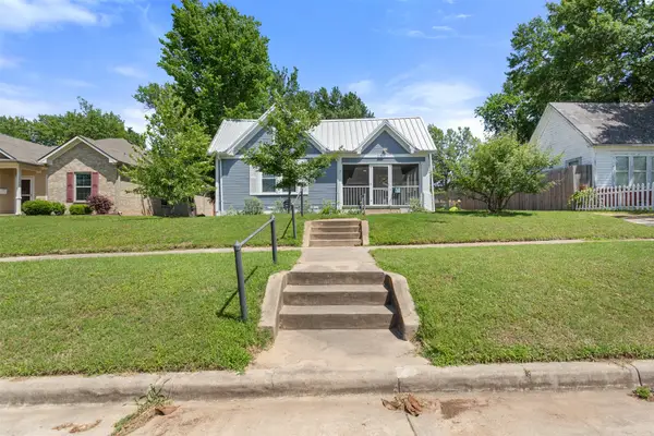 310 N Line Street, Mineola, TX 75773