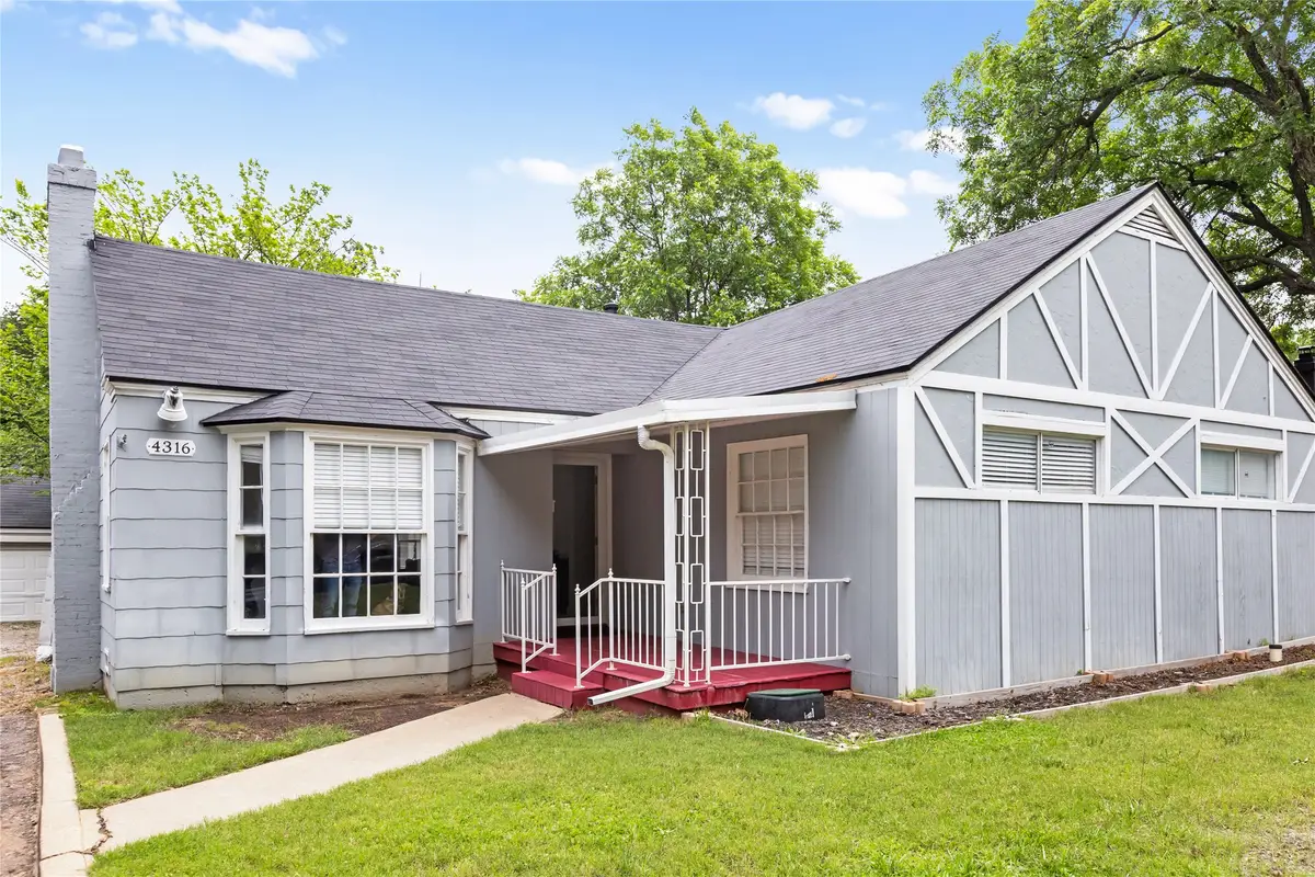 4316 Kenwood Court, Fort Worth, TX 76103 - #1