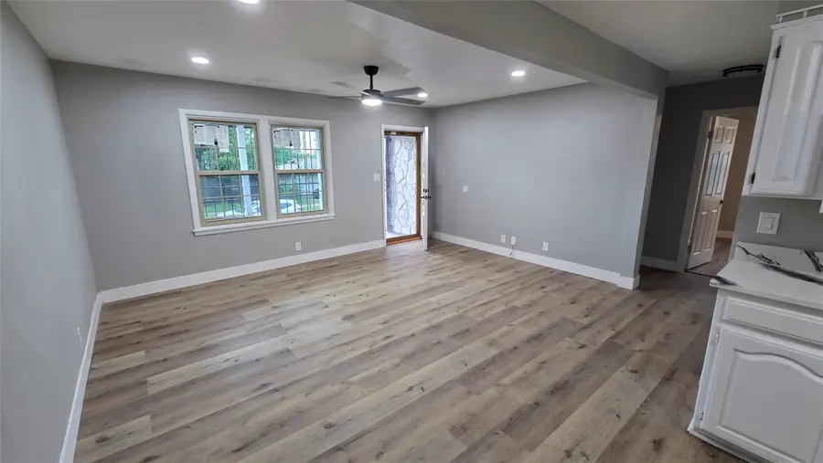 4244 Carol Avenue, Fort Worth, TX 76105 - #3