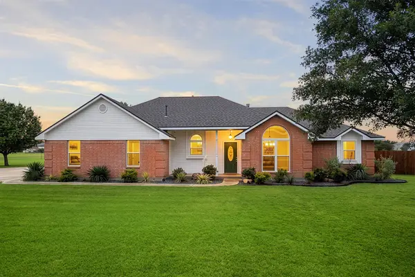 123 Catawba Road, Waxahachie, TX 75165