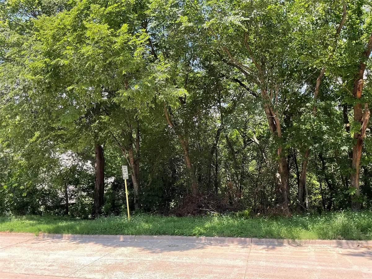 41 Wyndmere Drive, Desoto, TX 75115 - #1