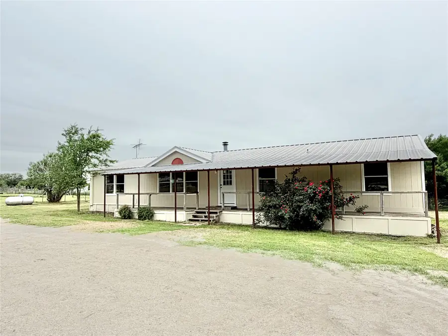 9721 Limestone Court, Joshua, TX 76058 - #3