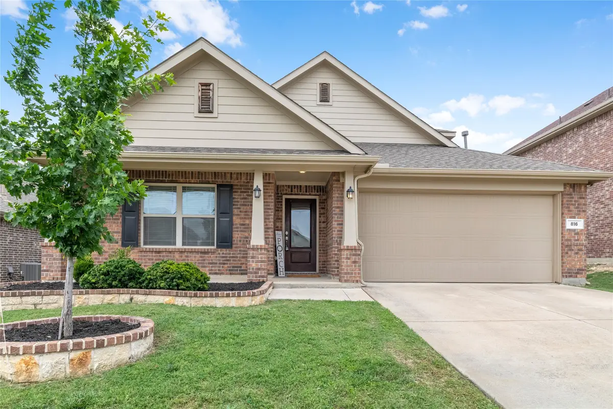 816 Skytop Drive, Fort Worth, TX 76052 - #1