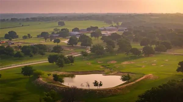 24183 S Us 281, Hico, TX 76457