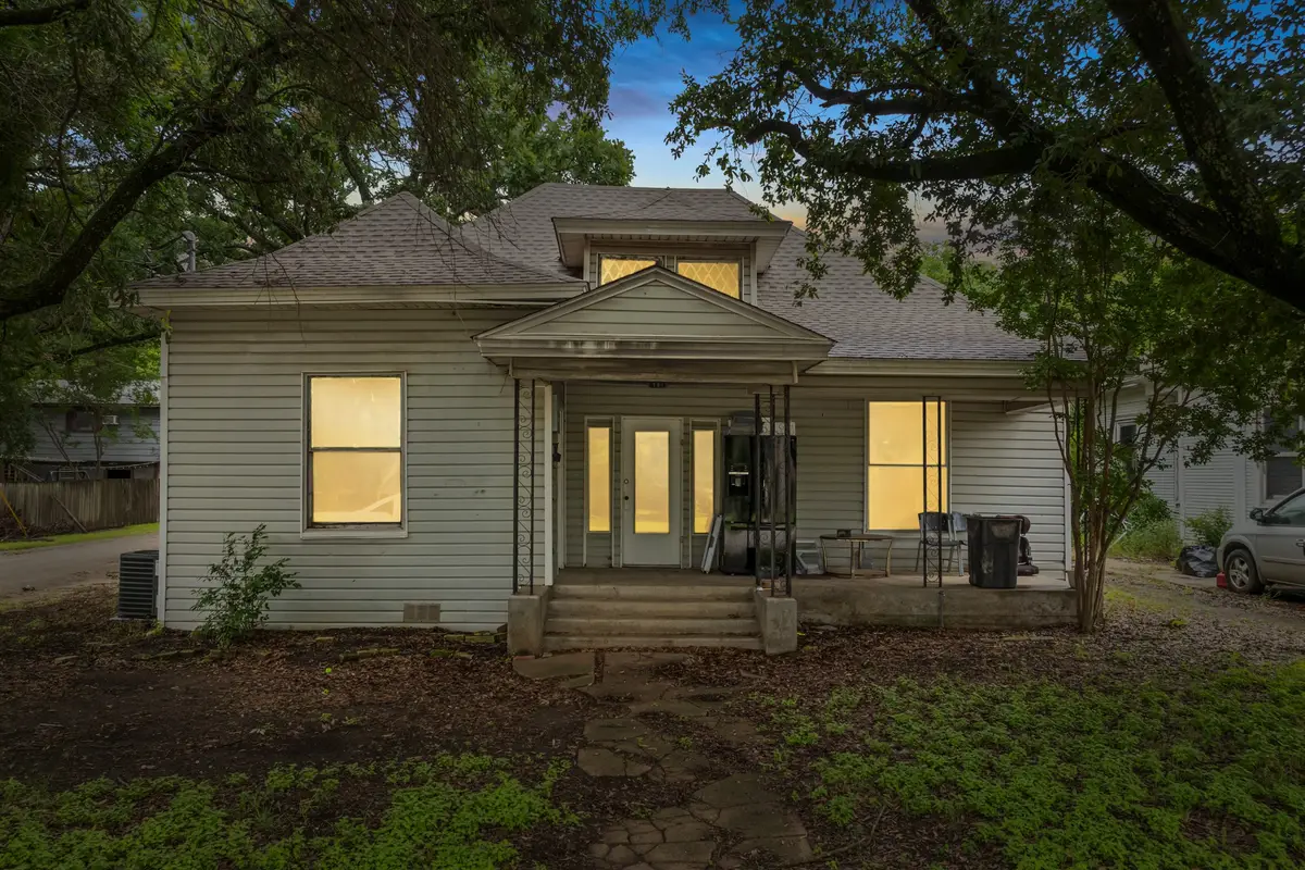 701 E Elm Street, Hillsboro, TX 76645 - #1