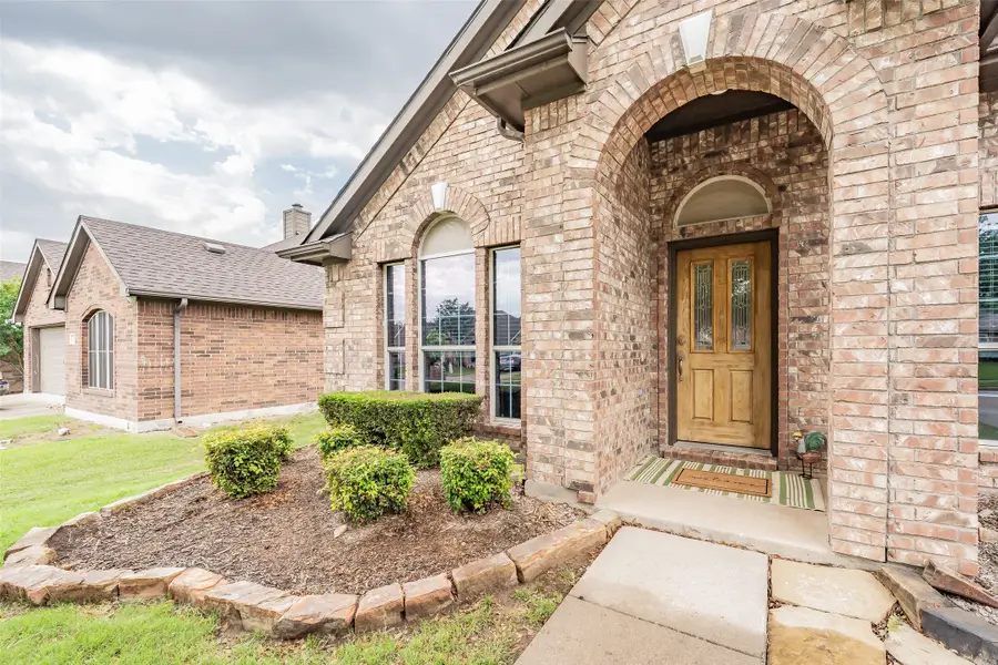 245 Cedar Crest Drive, Justin, TX 76247 - #2