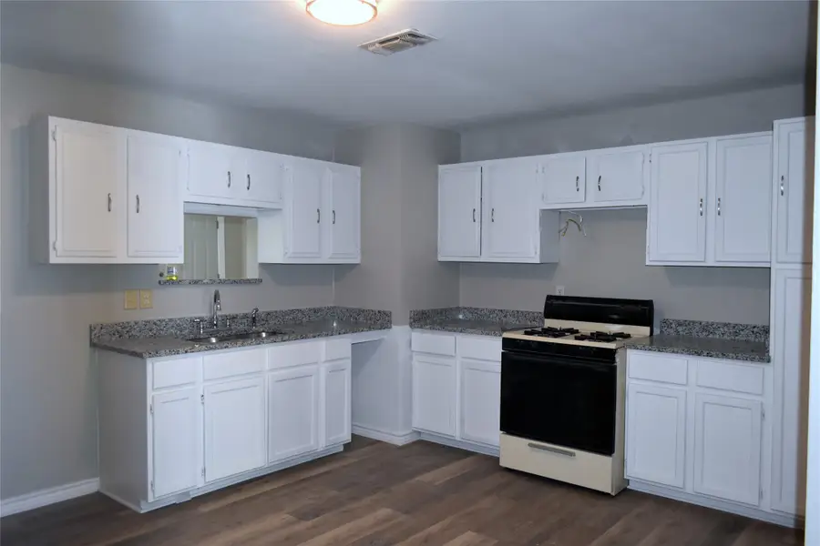 121 Dundee Drive, Wichita Falls, TX 76302 - #3