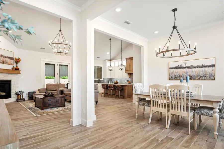 704 Abbey Road, Van Alstyne, TX 75495 - #3