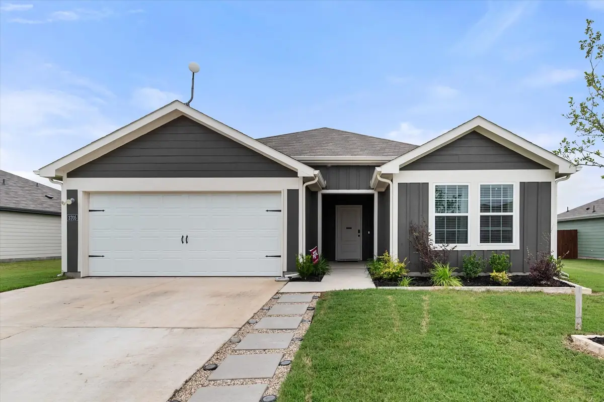 3705 Pilatus Avenue, Corsicana, TX 75110 - #1
