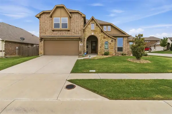 8100 Canyon Drive, Aubrey, TX 76227